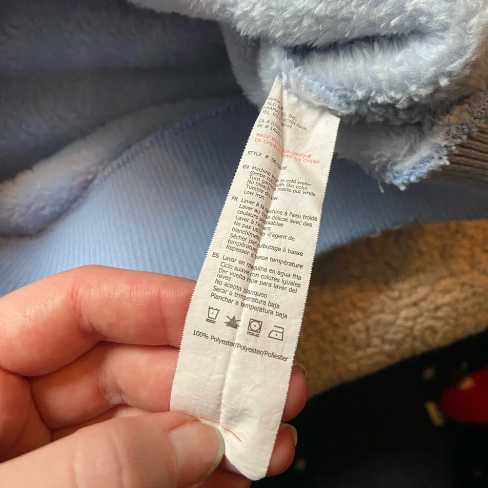 🌸 Weekend Edition 🌸 cropped fuzzy sweater - Picture 4 of 7